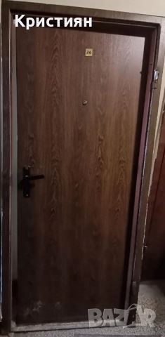 Метална масивна входна врата на панелен/ЕПК апартамент, снимка 2 - Входни врати - 51629216