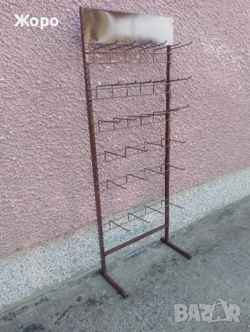 Стелаж с куки, снимка 3 - Стелажи и щандове - 50774205