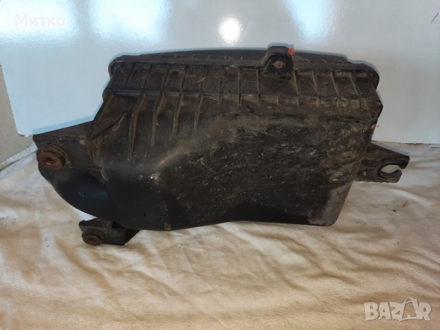 Кутия въздушен филтър за КИА Карнавал 2000г 2.9 дизел 