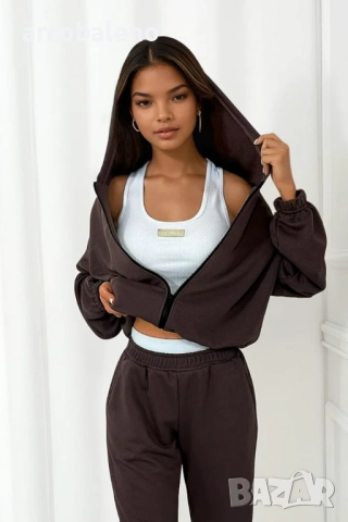 Дамски комплект анцуг Gloria, суитшърт и 7/8 панталон, 3цвята , снимка 13 - Комплекти - 51625457