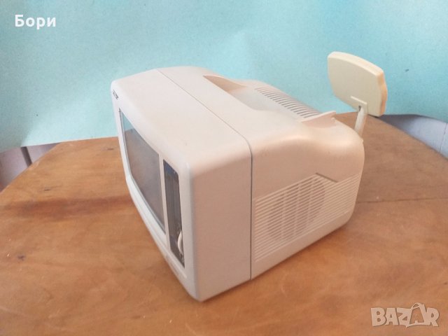 Малък телевизор, снимка 3 - Телевизори - 31945965