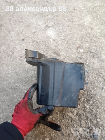 Продавам -пласмасов предпазител за горивен филтър -нисан  нв 200- Nissan NV-200 evaliaОЕ   -NISSAN  , снимка 3 - Части - 51827623