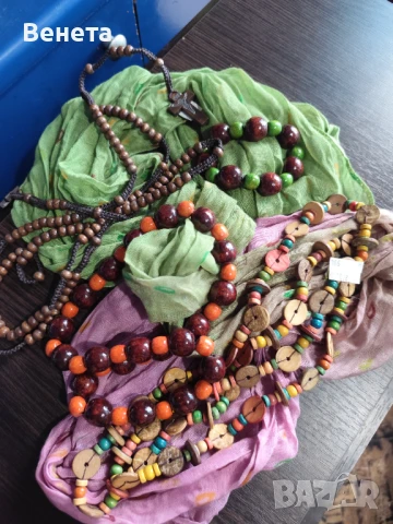 Дървени гердани 🥰, снимка 7 - Колиета, медальони, синджири - 51200718