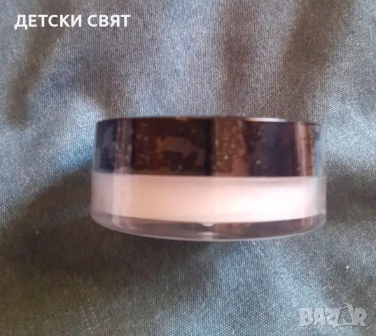 Нови пудри Ciaté Extraordinary Setting Powder Mini, снимка 2 - Декоративна козметика - 52567205