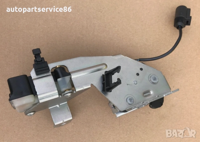 Механизъм за заключване на багажник за Volkswagen Touareg (08-2010) 7L0827506E, снимка 2 - Части - 54193850