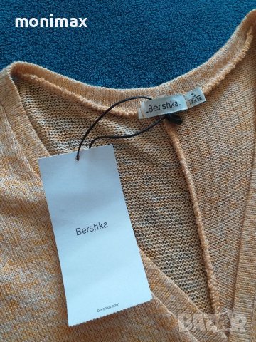 Къса блуза / жилетка Bershka S, снимка 2 - Жилетки - 37537587