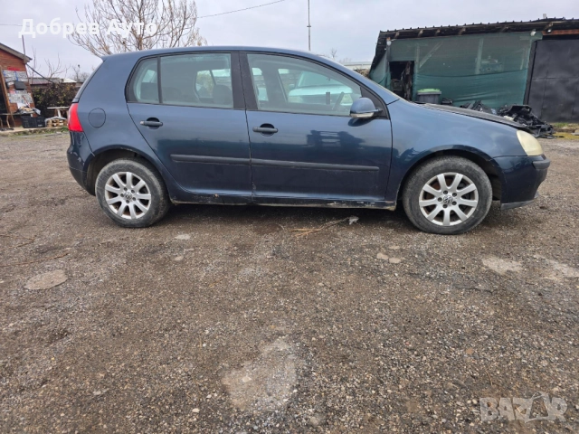 VW Golf Mk5 1.9TDI, 5 скорости, снимка 3 - Автомобили и джипове - 52651272