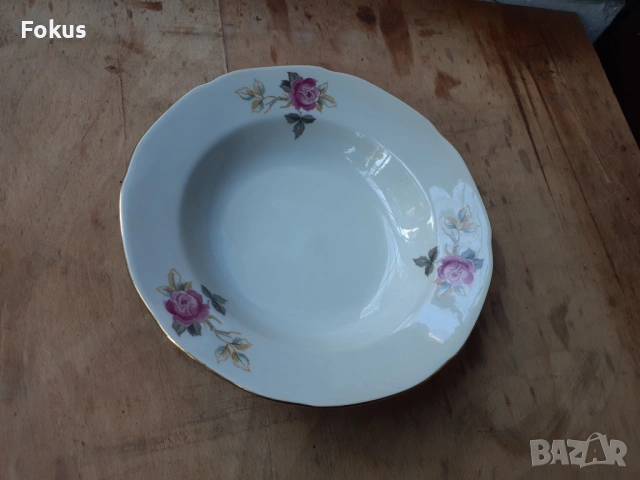 Български порцелан чиния хубава шарка, снимка 2 - Антикварни и старинни предмети - 53267836