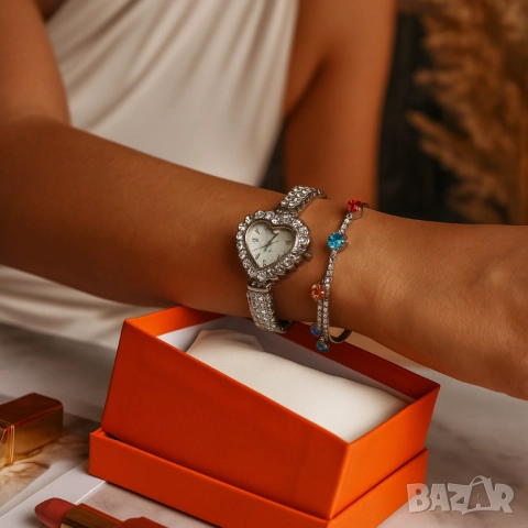 Сърцевиден дамски часовник с гривна и кристали – стил и практичност в кутия, снимка 2 - Бижутерийни комплекти - 51947443