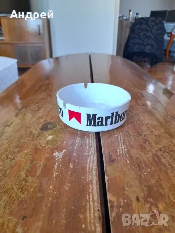 Стар пепелник Marlboro #21