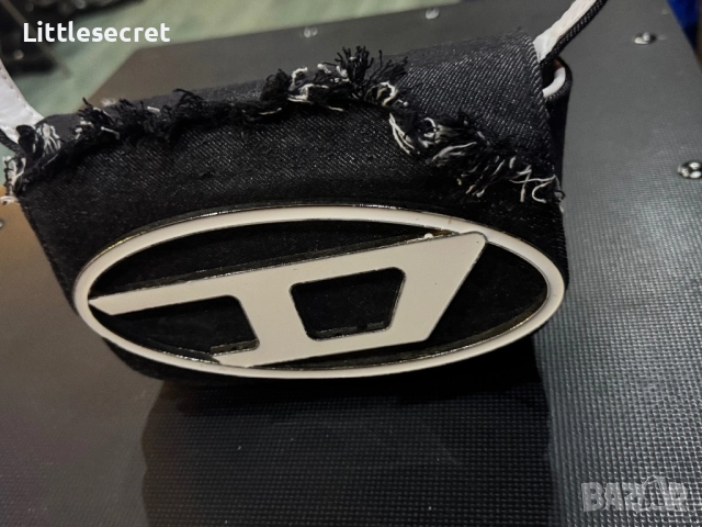 Дамска чанта Diesel, снимка 2 - Чанти - 51895333