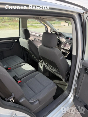 VW Touran 2.0 TDI, снимка 8 - Автомобили и джипове - 54221557