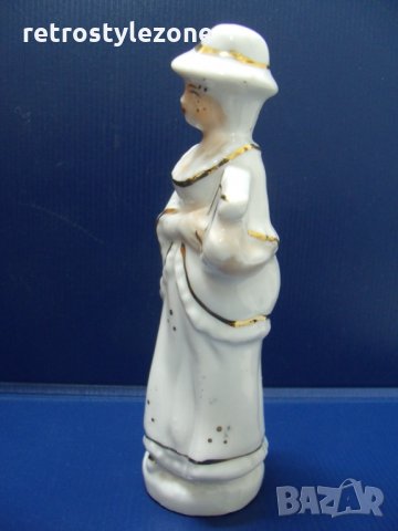 № 5931 стара порцеланова фигура   - размери - височина 14 см , диаметър 4 см , снимка 3 - Други ценни предмети - 35639310