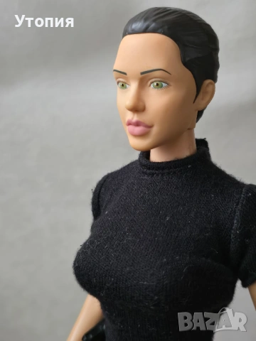 Фигура 29 см Лара Крафт 2001 г, снимка 7 - Колекции - 54183756