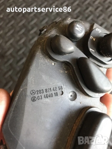 Превключвател за памет на предна дясна седалка за Mercedes C Class W203 Coupe (2002) 2038214258, снимка 2 - Части - 54025894