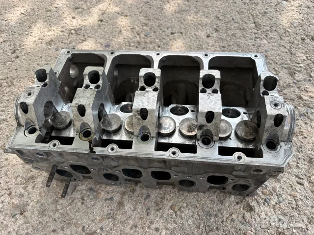 Глава glava VW AUDI SEAT SKODA 1.9/2.0 TDI 8V PD 038103373R 