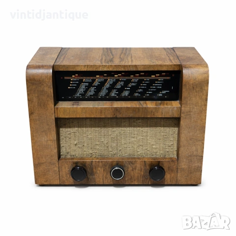 Антично радио Braun Super 4650W , снимка 2 - Антикварни и старинни предмети - 53905254