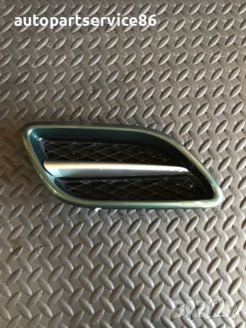 Предна дясна решетка зелена за Nissan Primera P11 (2000) 623209F5 