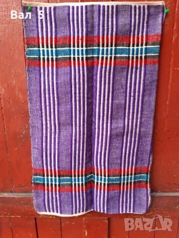 Автентична тъкана вълнена калъфка . Носия, снимка 1