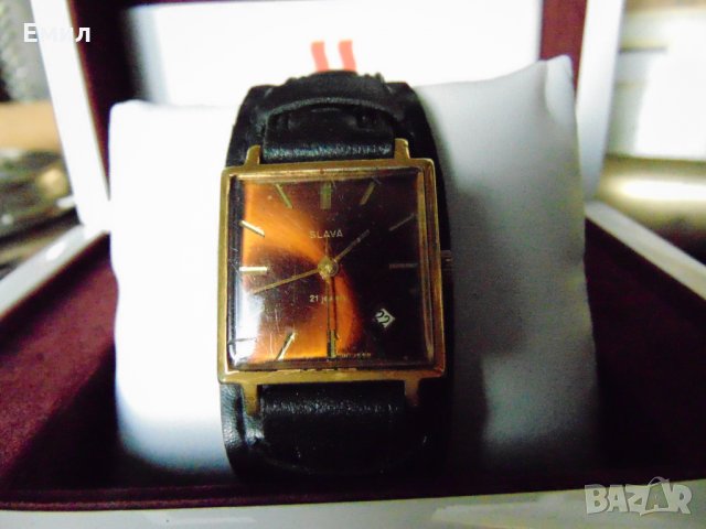 Колекционерски часовник СЛАВА Квадрат