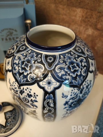 Делфт огромна ваза с капак, снимка 4 - Вази - 51670076