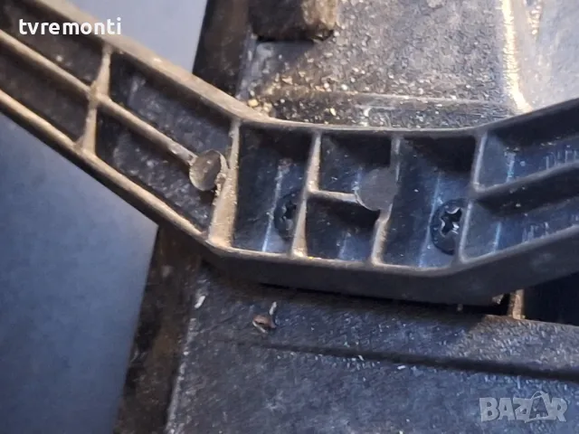 крачета оригинална стойка телевизор SANG модел LE-43UA15, снимка 4 - Стойки, 3D очила, аксесоари - 49367368