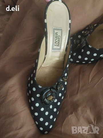 VERSACE Original Size 38 Страхотни чехли, снимка 8 - Чехли - 54339379