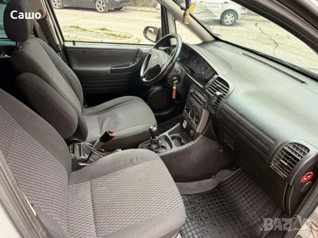 Опел Зафира 2.0 DTI/101 Топ, снимка 12 - Автомобили и джипове - 54073683