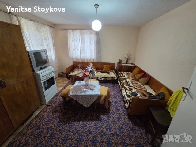 Двуетажна къща на 7км от Пловдив, снимка 4 - Къщи - 52817323