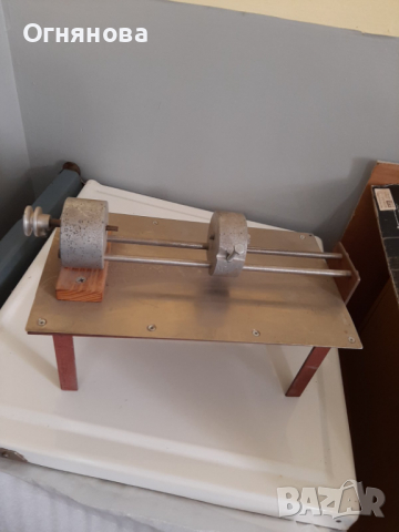 Струг за изработка на плувки