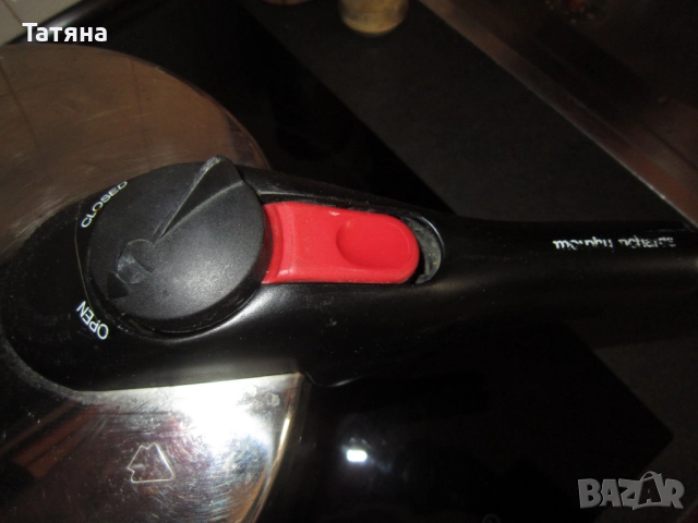 Тенджера под налягане  BETA ; VALLENA /капака се затваря  по технологията на СОЛИНГЕН;MORPHU RIHARDS, снимка 14 - Съдове за готвене - 18358266