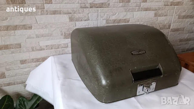 Стара пишеща машина TRIUMPH Perfekt - Germany - 1940" година, снимка 11 - Антикварни и старинни предмети - 50068408