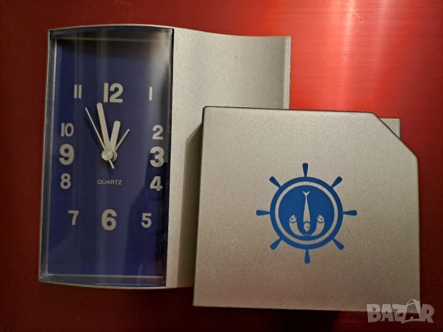 Настолен часовник с визитник и моливник, снимка 4 - Ученически пособия, канцеларски материали - 51010050