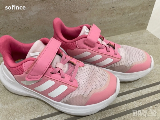 Маратонки за момиче Адидас, снимка 4 - Детски маратонки - 52300279