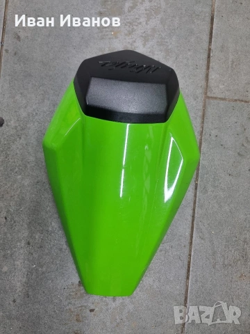 капак за седалка kawasaki zx10 , снимка 2 - Части - 53227537