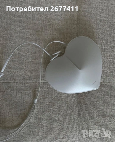 Alaia дамска чанта сърце в бяло, снимка 3 - Чанти - 53276372