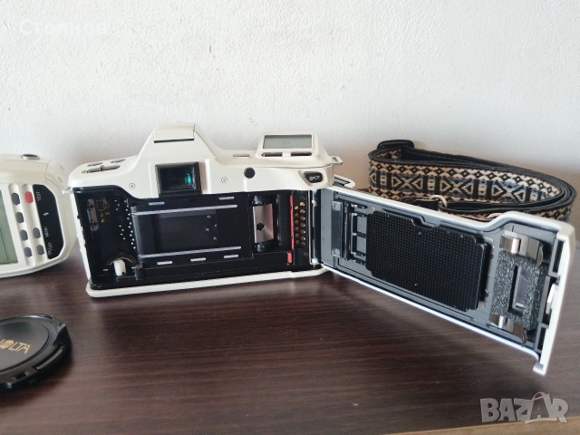 Камера MINOLTA Dynax 8000i "Mir" Japan, снимка 9 - Фотоапарати - 50044099