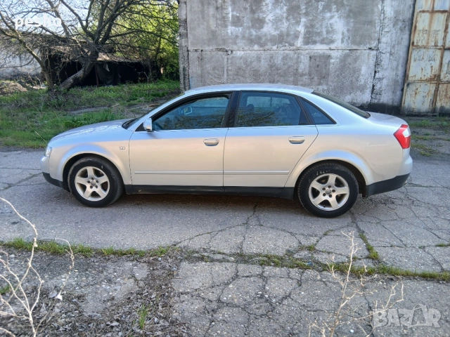 Ауди а4 2.0i 131кс, снимка 6 - Автомобили и джипове - 54335177