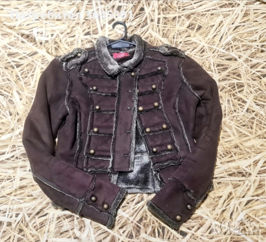 Дамско кафяво късо кожухче, втален модел-тип "шинел". XS-S , снимка 5 - Якета - 52997799