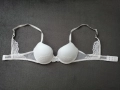 70B Triumph бял луксозен дантелен сутиен, снимка 12