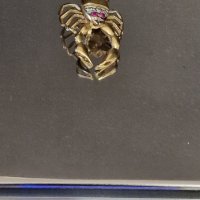 Златна висулка Скорпион, снимка 1 - Колиета, медальони, синджири - 42826995
