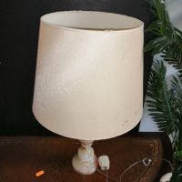 Старинна лампа с мраморна основа, снимка 3 - Настолни лампи - 38525863