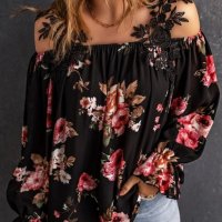 Дамска блуза в черно с ефектни презрамки с бродирани цветя, снимка 1 - Блузи с дълъг ръкав и пуловери - 42156075