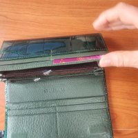 Лачено дамско портмоне от естествена кожа  с вътрешен монетник, снимка 3 - Портфейли, портмонета - 37930623