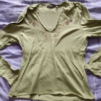Зелена памучна блуза, снимка 1 - Блузи с дълъг ръкав и пуловери - 30836242