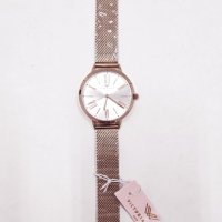 Златисто розов дамски часовник с верижка Victoria Walls, снимка 3 - Дамски - 42112587