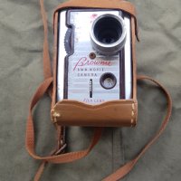 Фотоапарат кинокамера Kodak Brownie, снимка 1 - Антикварни и старинни предмети - 37813066