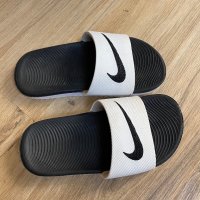 Оригинални юношески чехли Nike! 28 н, снимка 2 - Детски сандали и чехли - 42224771