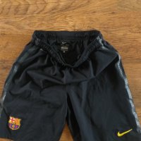 nike fc barcelona - страхотни юношески шорти , снимка 3 - Детски къси панталони - 36732466