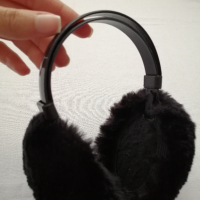 Дамски черни плюшени ушанки слушалки - подарък при поръчка над 2 лв, снимка 3 - Други - 44920976